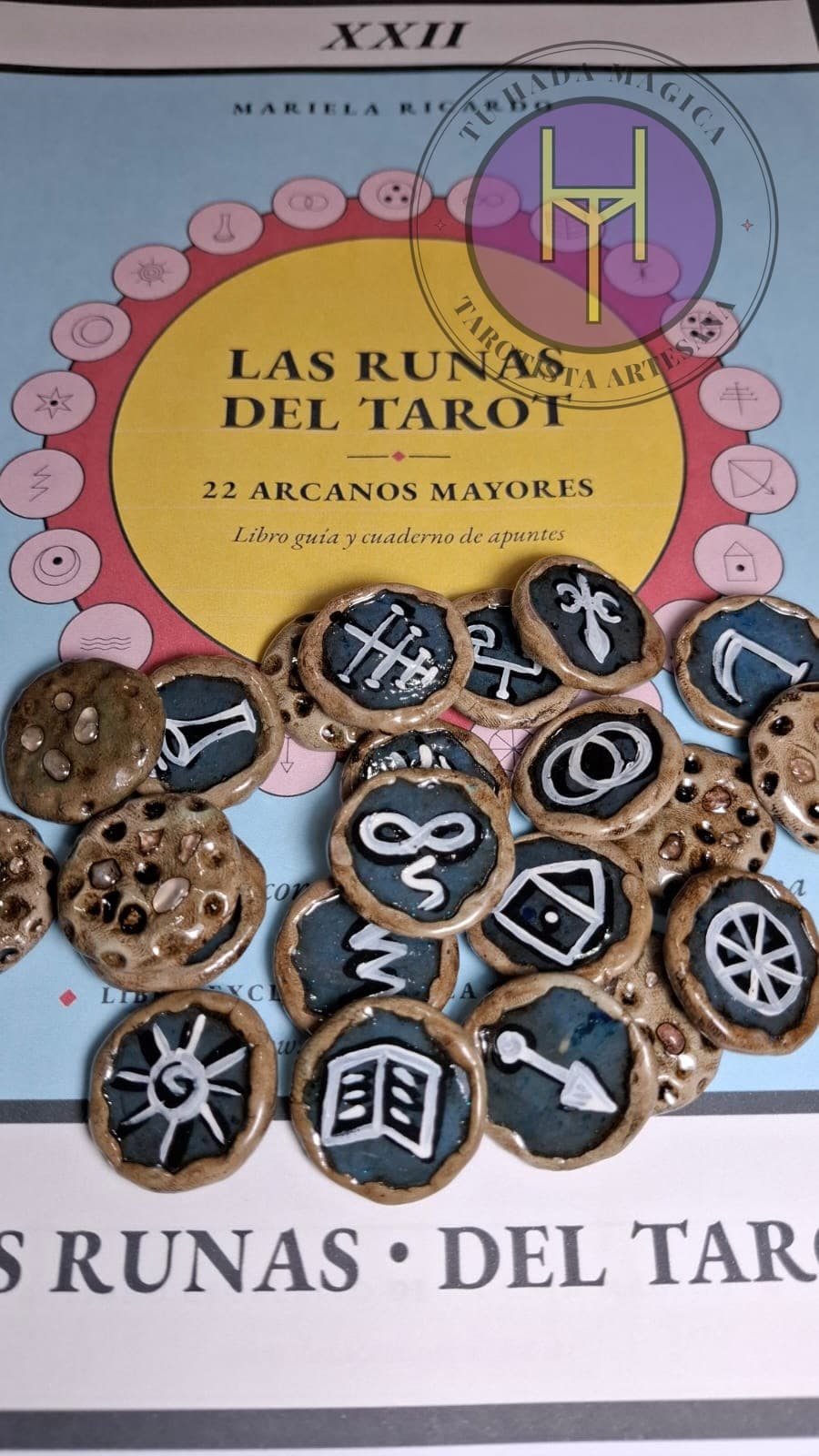 LAS RUNAS DEL TAROT - libro y runas: foto 2 de 3